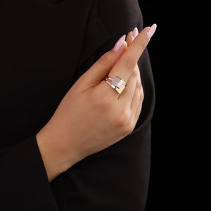 تصویر اصلی انگشتر طلا کم اجرت 18 عیار زنانه گلدم مدل دو رنگR-3311004