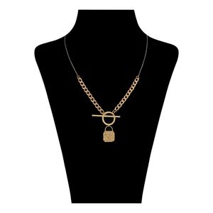 تصویر اصلی گردنبند طلا کم اجرت 18 عیار زنانه گلدم مدل قفلPE-39004
